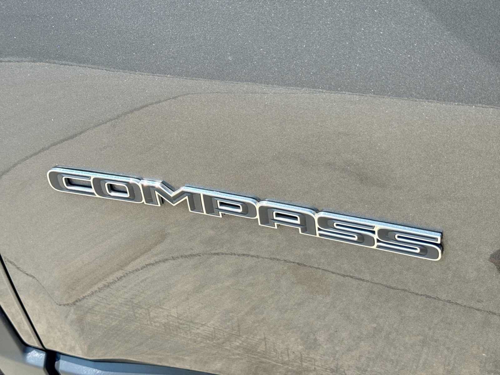 Used 2019 Jeep Compass Sport FWD image 12