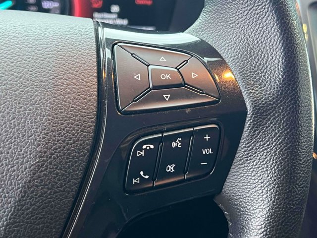 Used 2017 Ford Explorer XLT w/ Equipment Group 201A AWD/4WD image 23