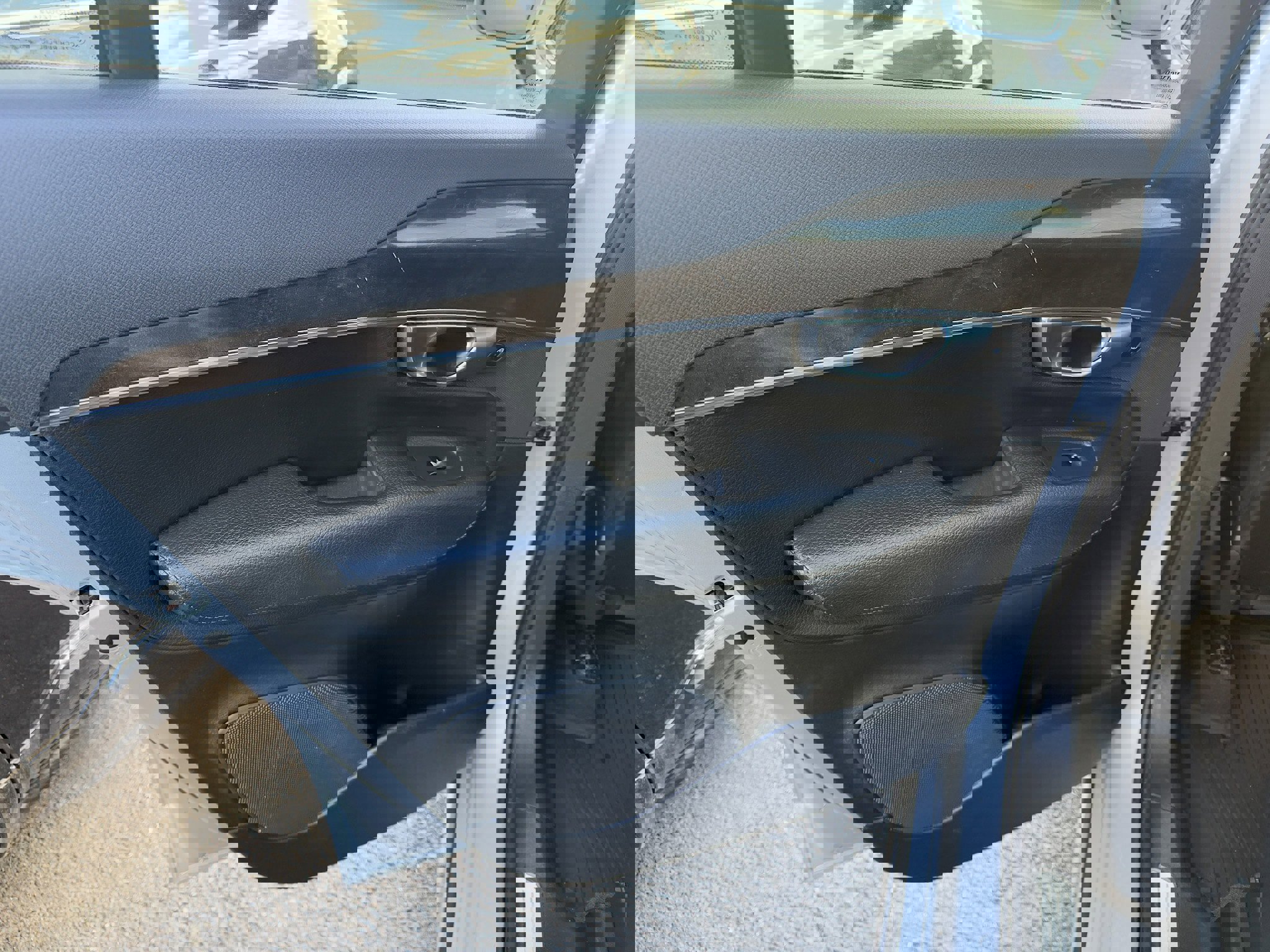 Used 2018 Volvo XC90 T6 Momentum w/ Convenience Package image 25