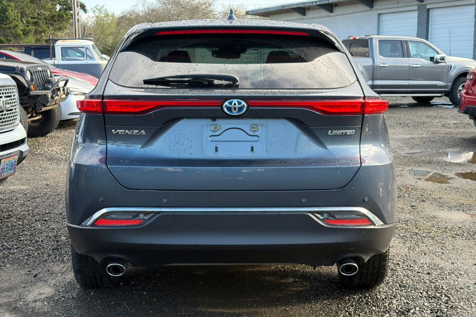 Used 2024 Toyota Venza Limited image 6