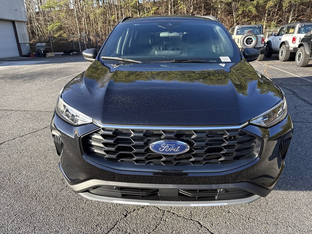 New 2026 Ford Escape ST-Line w/ Tech Pack #1 FWD image 2