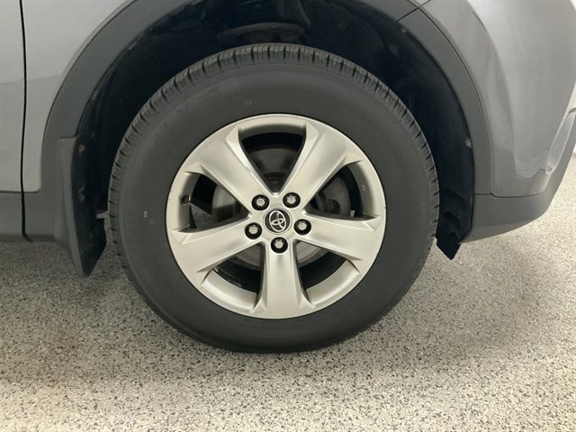 Used 2015 Toyota RAV4 XLE AWD/4WD image 13