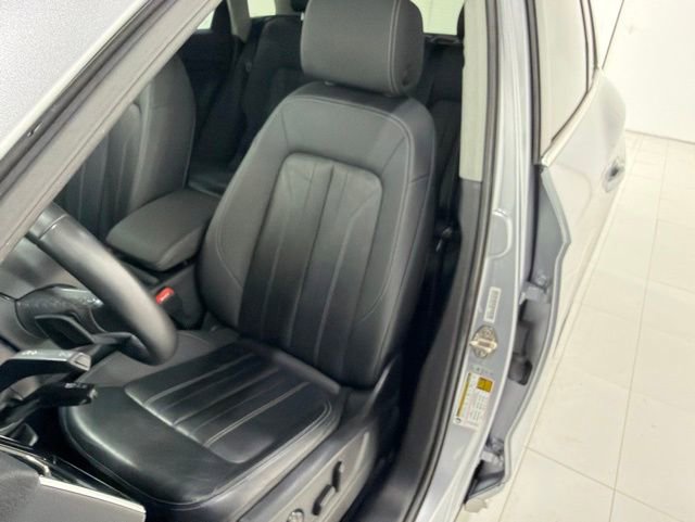 Used 2021 Audi Q5 2.0T Premium Plus w/ Premium Plus Package AWD/4WD image 13