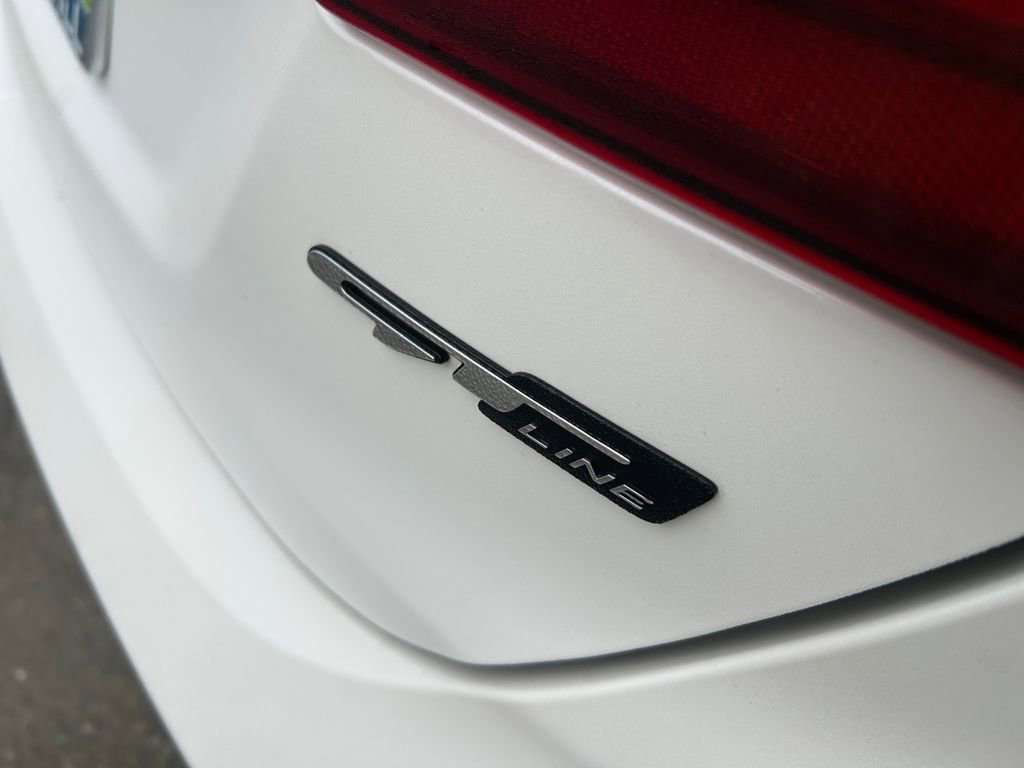 Used 2023 Kia Forte GT-Line w/ GT-Line Premium Package image 31