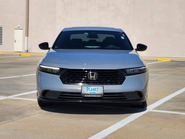 Used 2025 Honda Accord Sport image 2