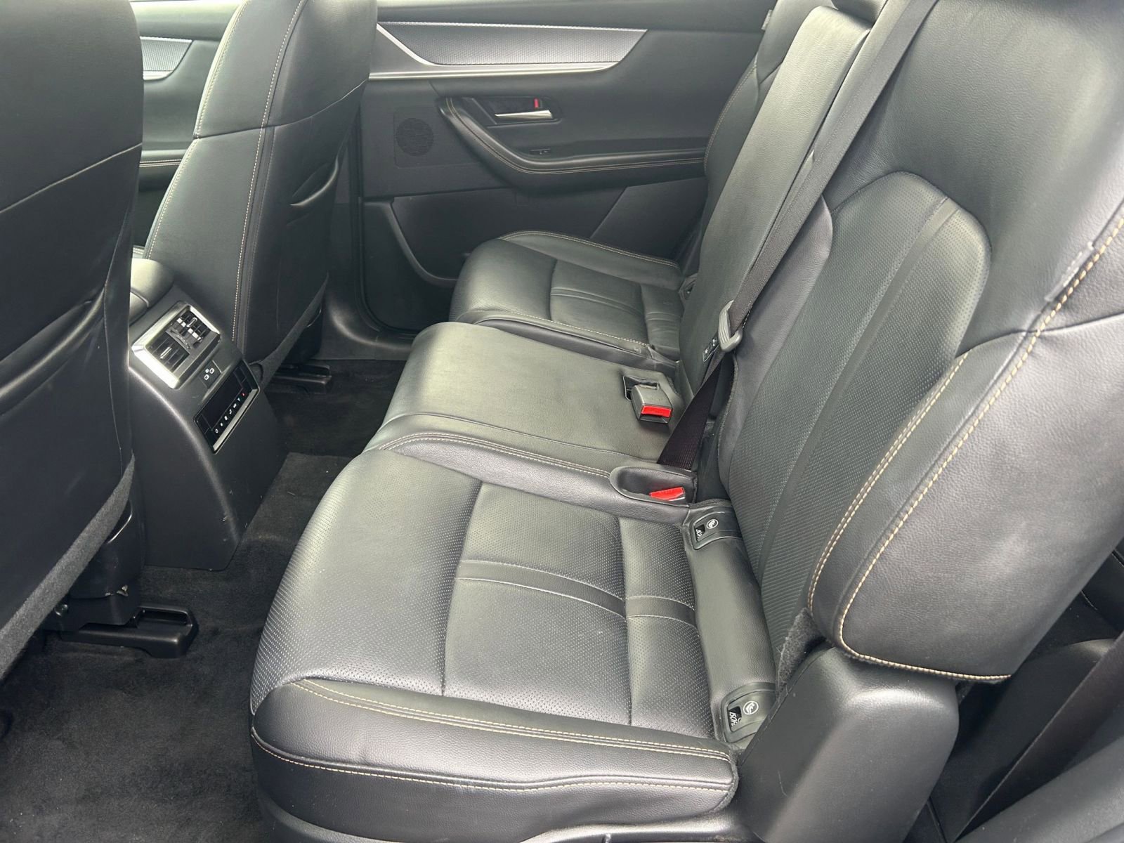 Used 2025 MAZDA CX-90 3.3 Turbo w/ Preferred Package image 28