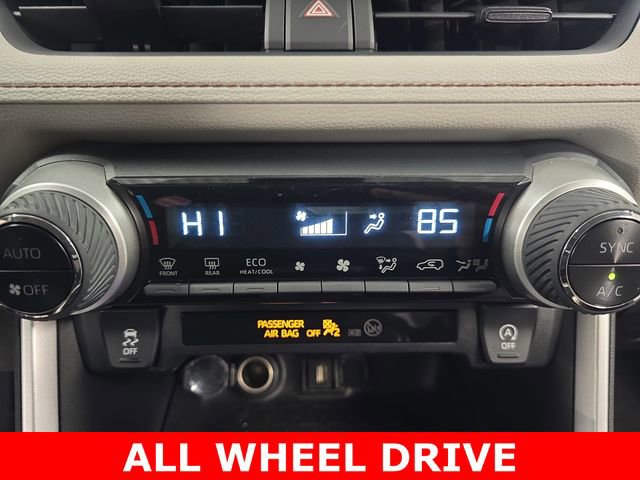 Used 2021 Toyota RAV4 XLE image 21