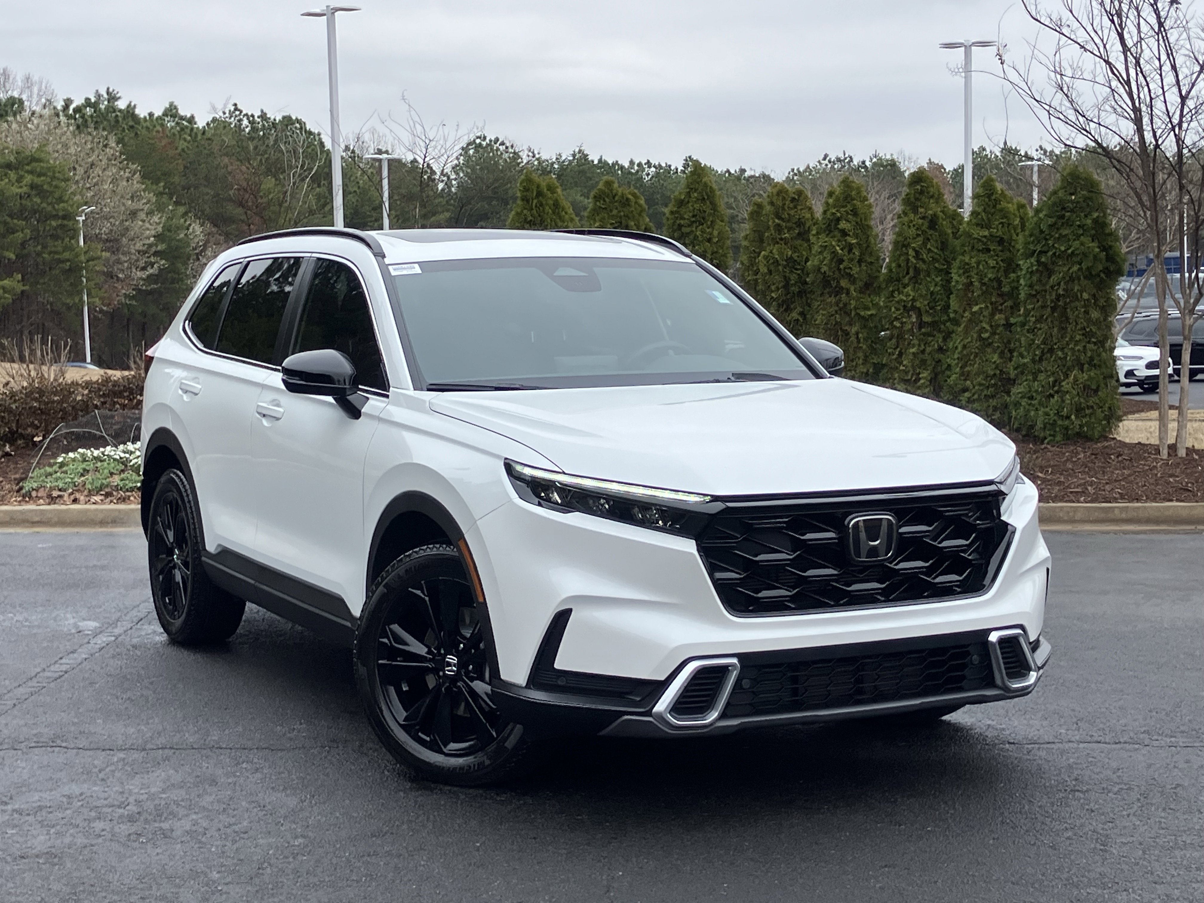 Used 2024 Honda CR-V Sport Touring image 2