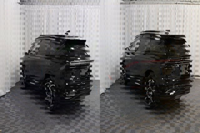 New 2026 Lincoln Nautilus Premier w/ Equipment Group 102A image 43