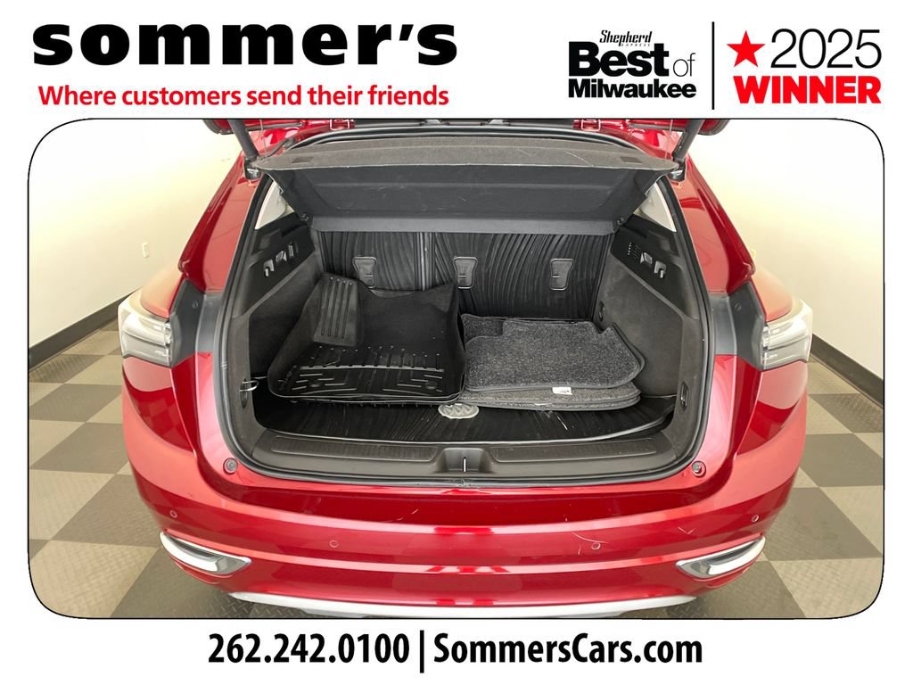 Used 2023 Buick Envision Avenir AWD/4WD image 21