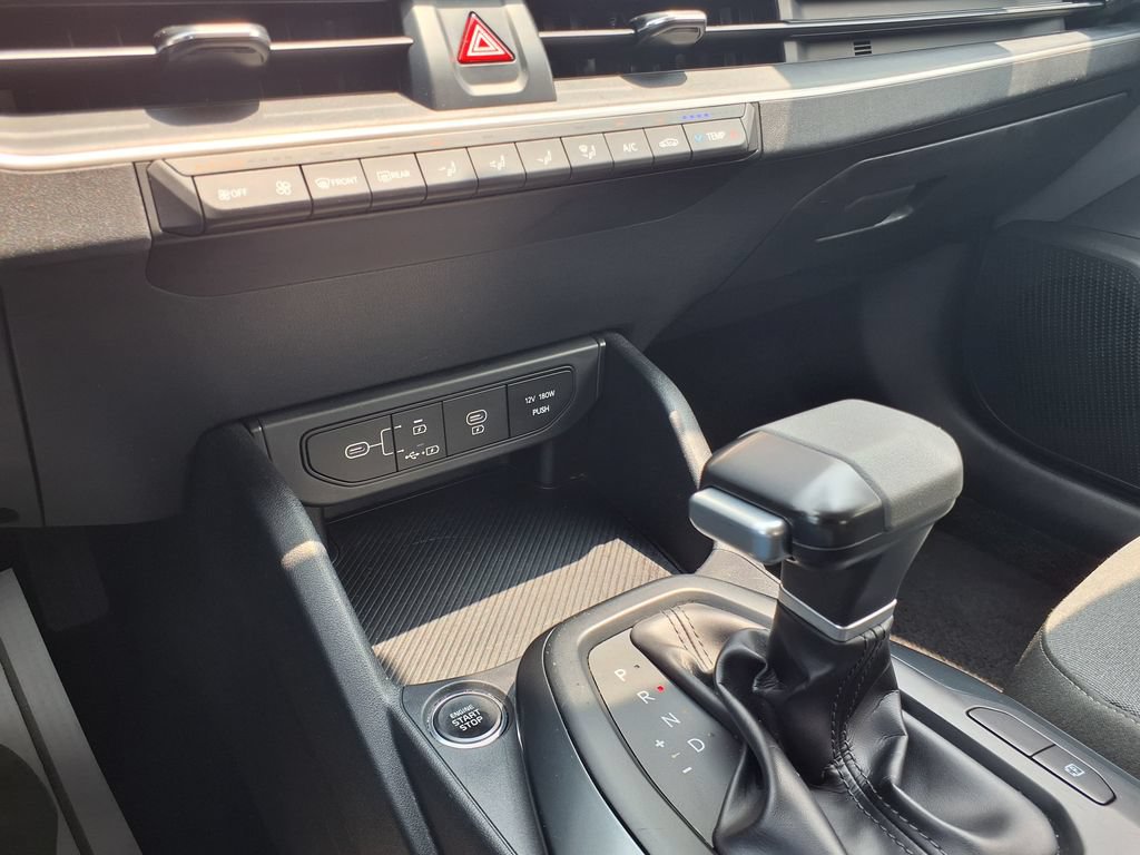 Used 2025 Kia K4 FWD image 28