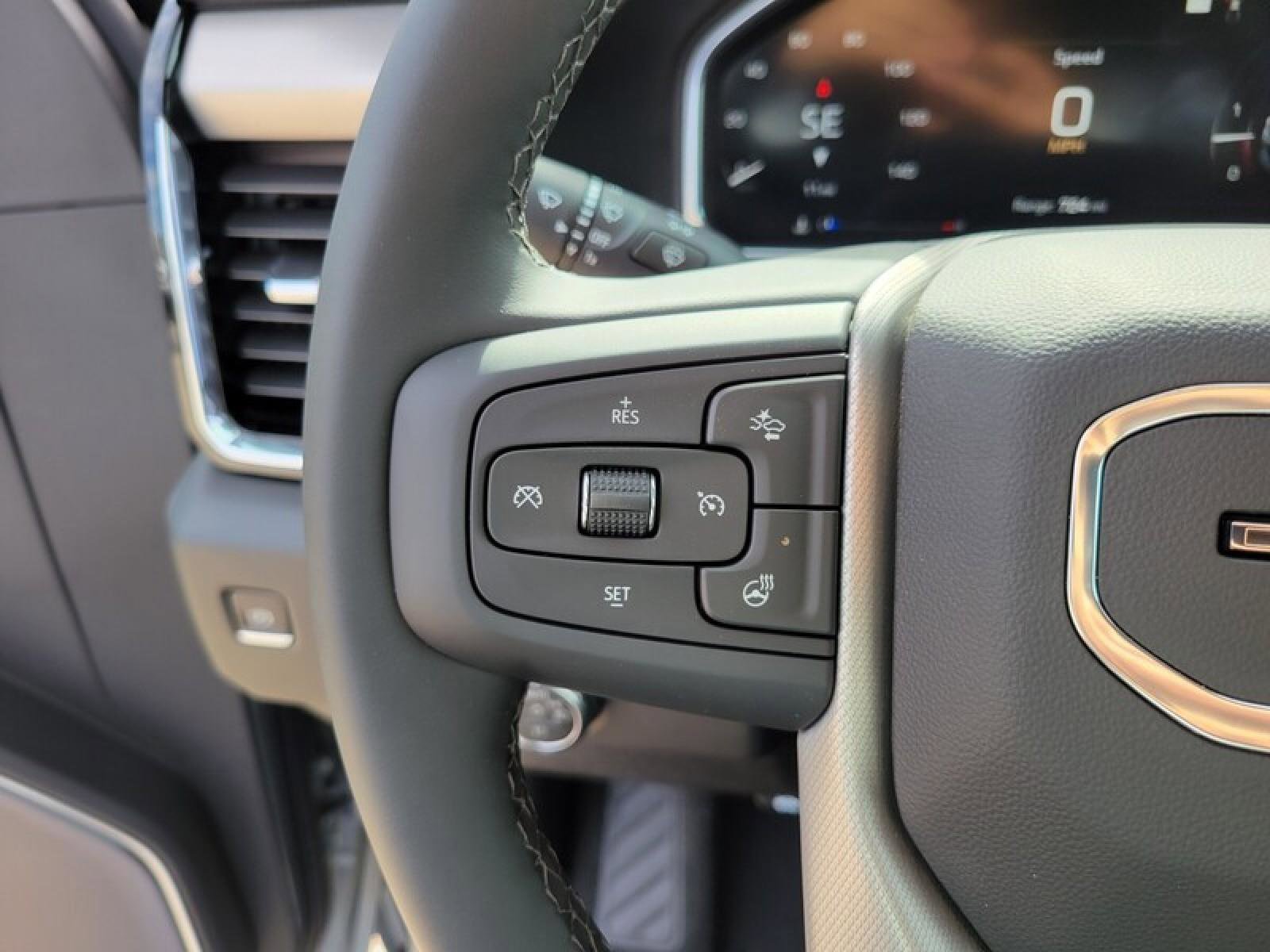 New 2026 GMC Sierra 3500 Denali w/ Denali Reserve Package image 18