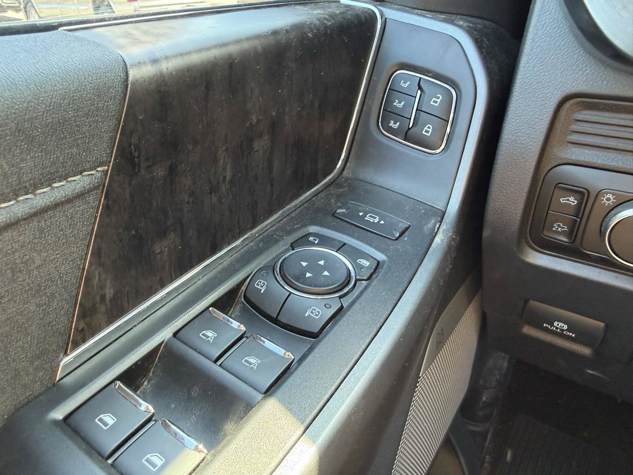 Used 2026 Ford F250 Lariat AWD/4WD image 10