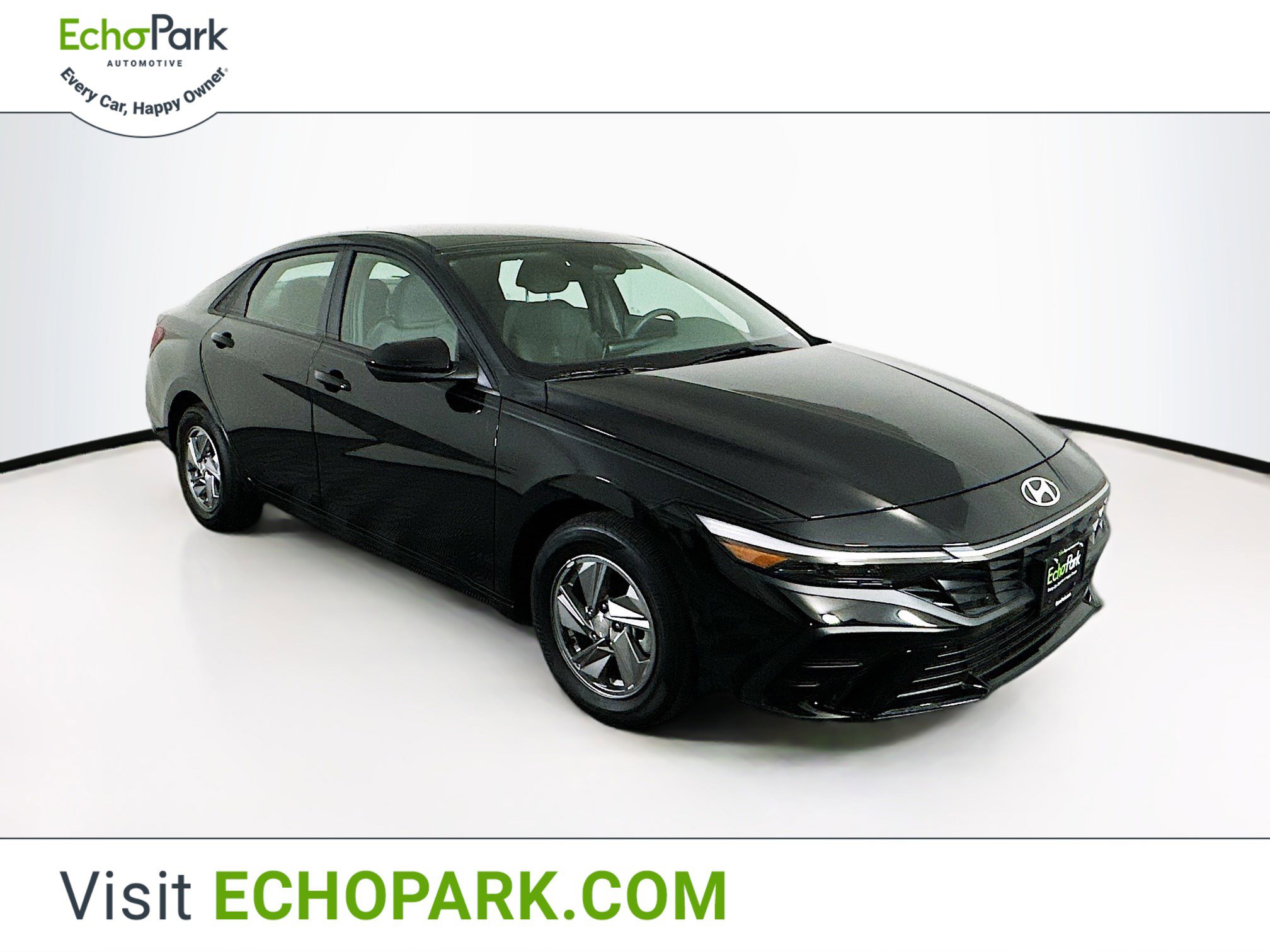 Used 2025 Hyundai Elantra SE