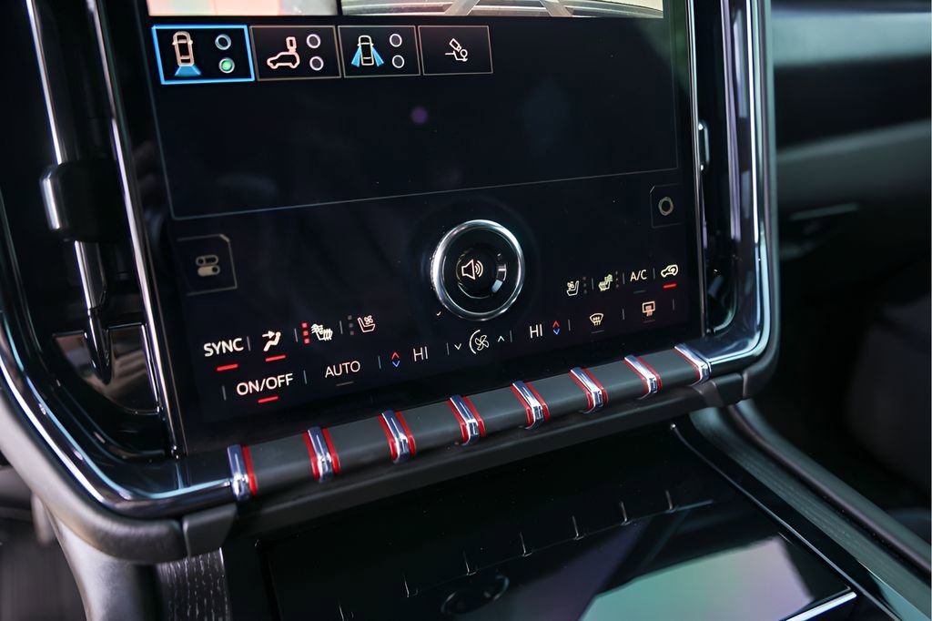 Certified 2025 GMC Yukon AT4 Ultimate image 21