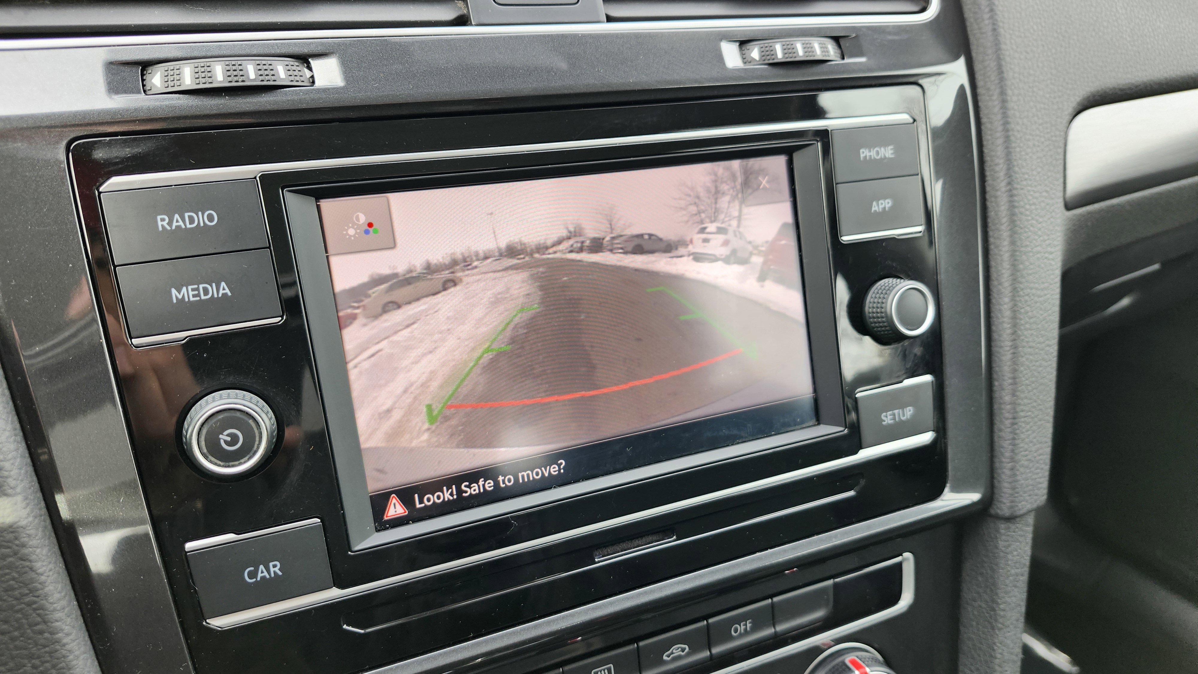 Used 2019 Volkswagen Golf S w/ Driver Assistance Package image 2