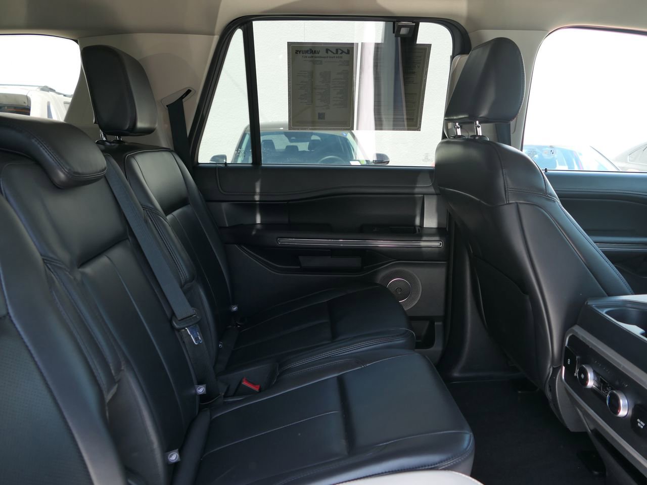 Used 2024 Ford Expedition Max XLT image 23