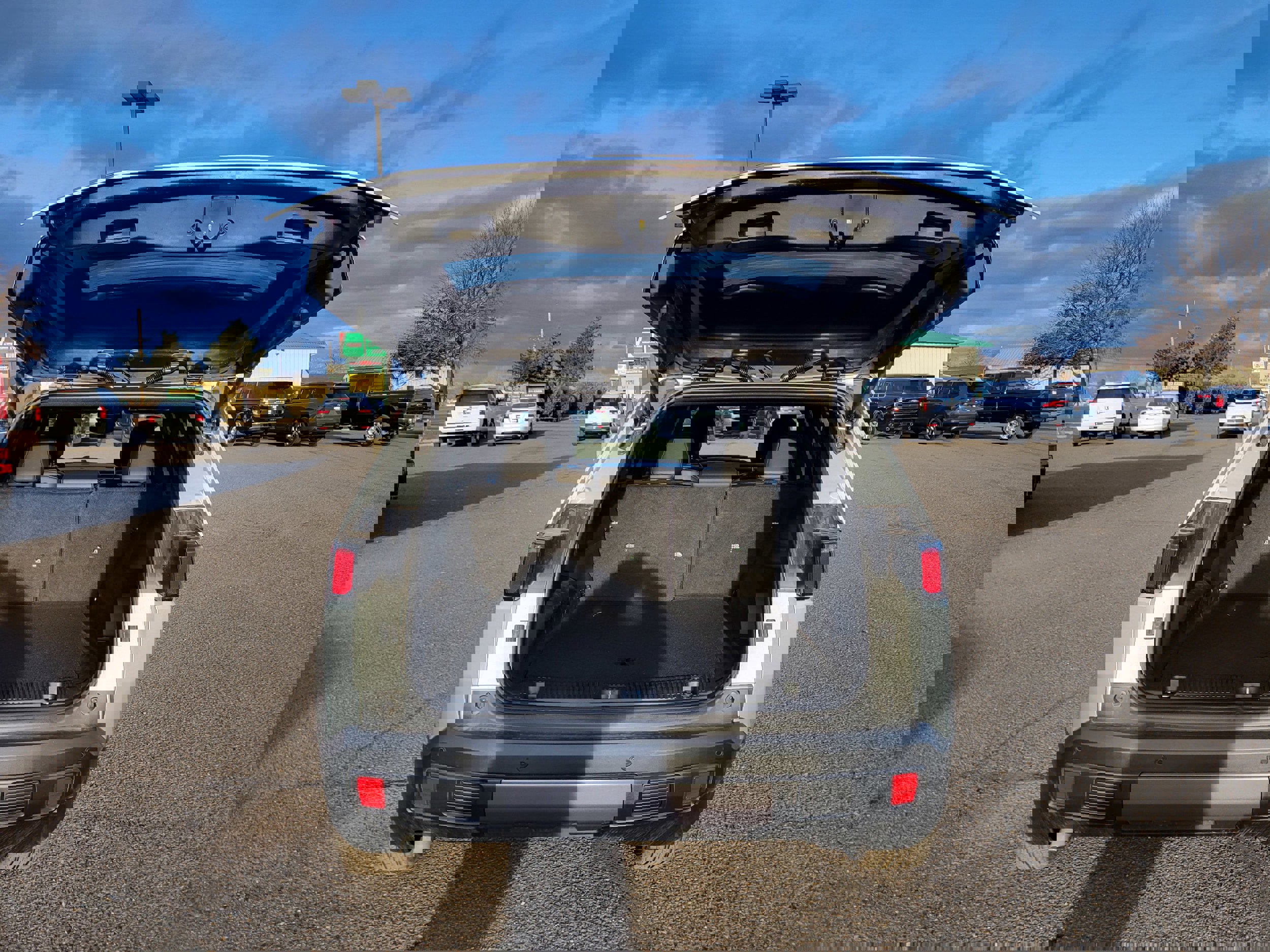 New 2026 Jeep Cherokee Limited image 11