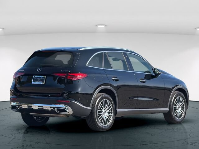 Certified 2025 Mercedes-Benz GLC 300 4MATIC image 7