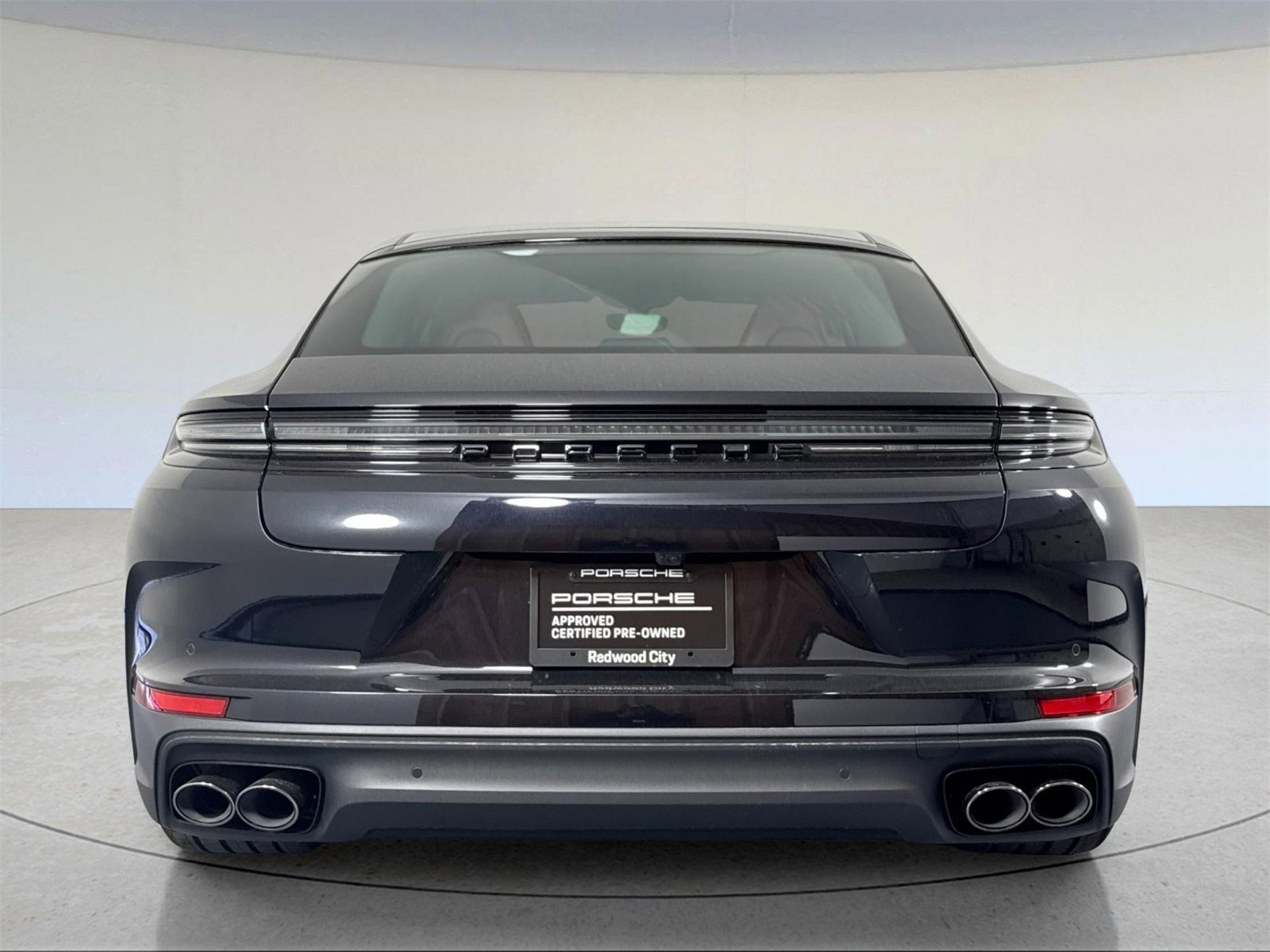 Certified 2025 Porsche Panamera image 7