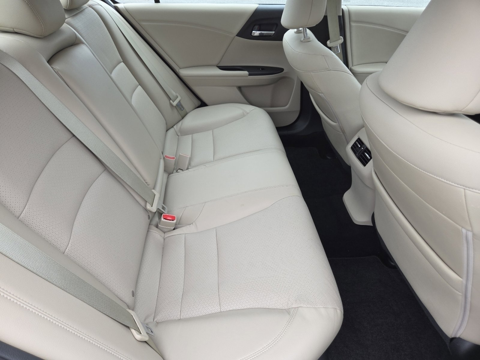 Used 2017 Honda Accord EX-L image 21
