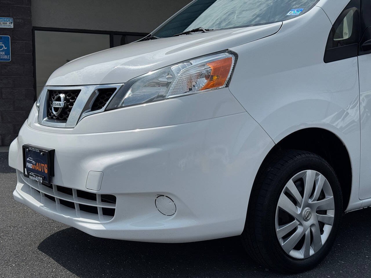 Used 2020 Nissan NV200 SV w/ Back Door Glass Package FWD image 40