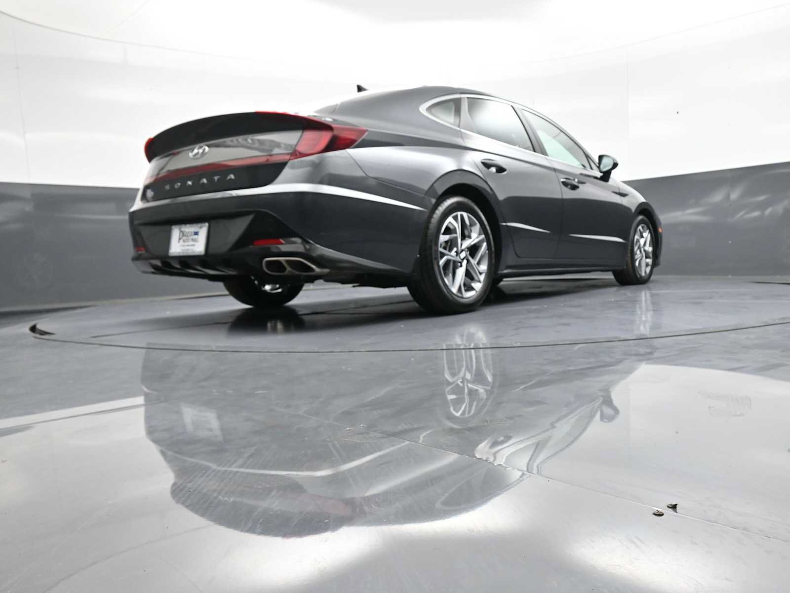 Certified 2023 Hyundai Sonata SEL w/ Convenience Package FWD image 30