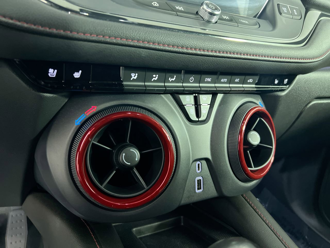 Used 2022 Chevrolet Blazer RS w/ Enhanced Convenience Package FWD image 24