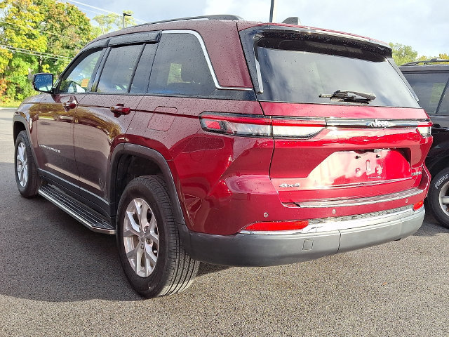 Used 2024 Jeep Grand Cherokee Limited AWD/4WD image 4