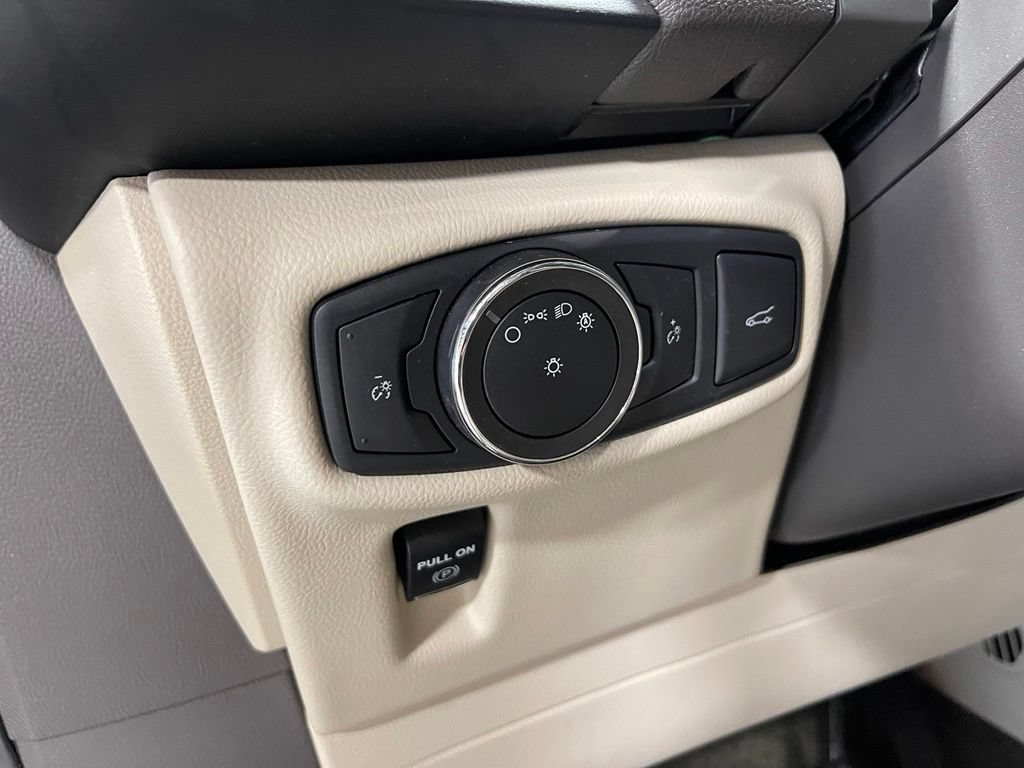 Used 2017 Lincoln MKX Reserve w/ Driver Assistance Package AWD/4WD image 19