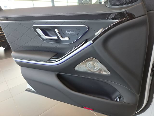 New 2026 Mercedes-Benz S 580 4MATIC Sedan image 17