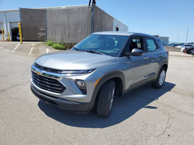 New 2026 Chevrolet TrailBlazer LS FWD image 2