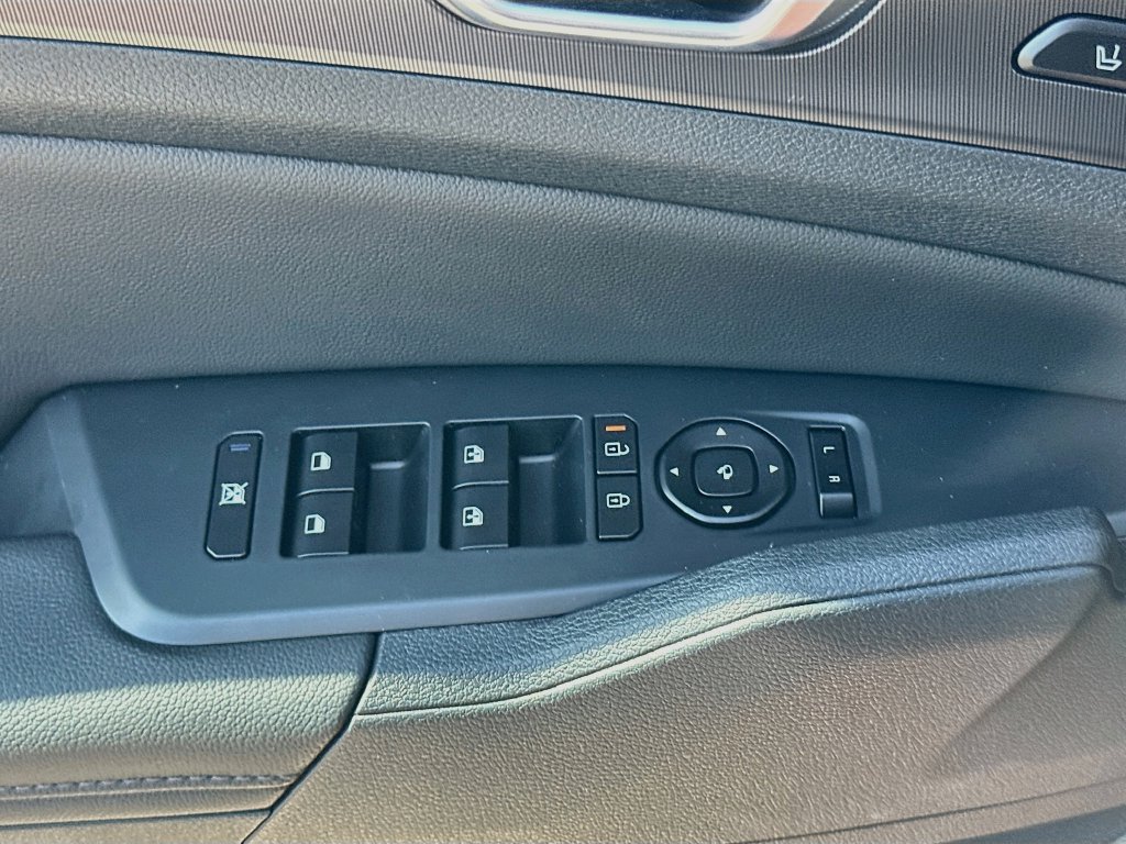 New 2027 Kia Sportage SX FWD image 18