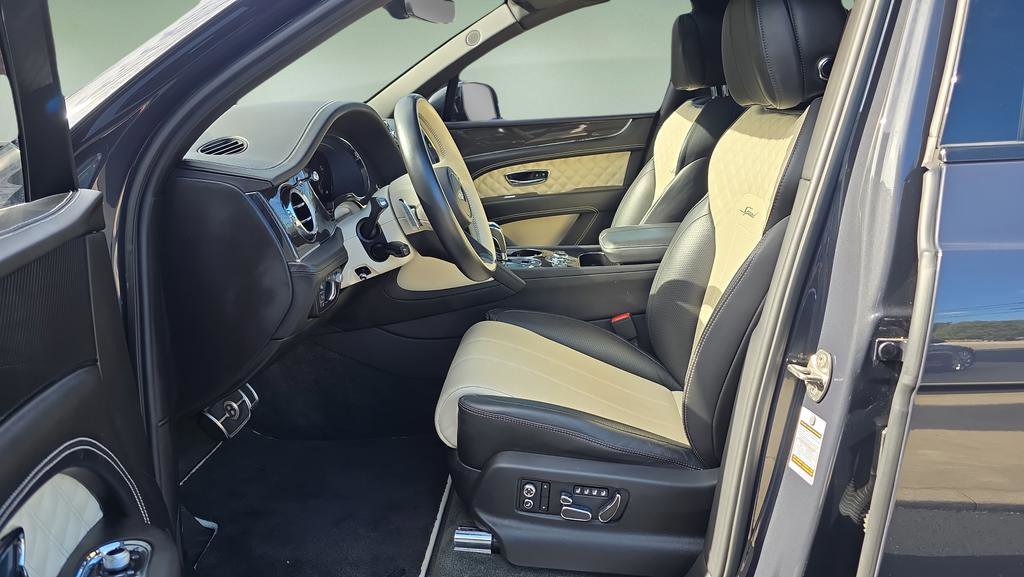 Used 2021 Bentley Bentayga Speed image 19