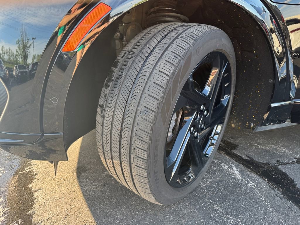 Used 2024 Chevrolet Equinox EV RS image 25