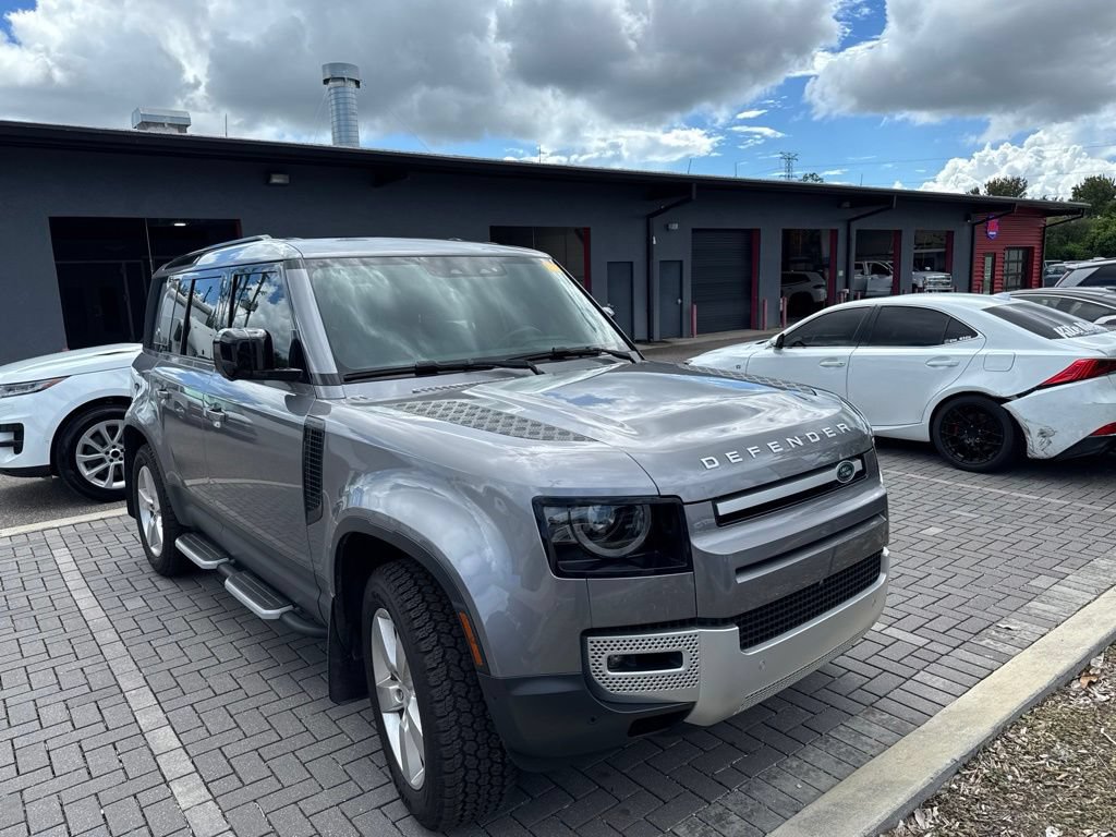 Used 2023 Land Rover Defender 110 S AWD/4WD image 2