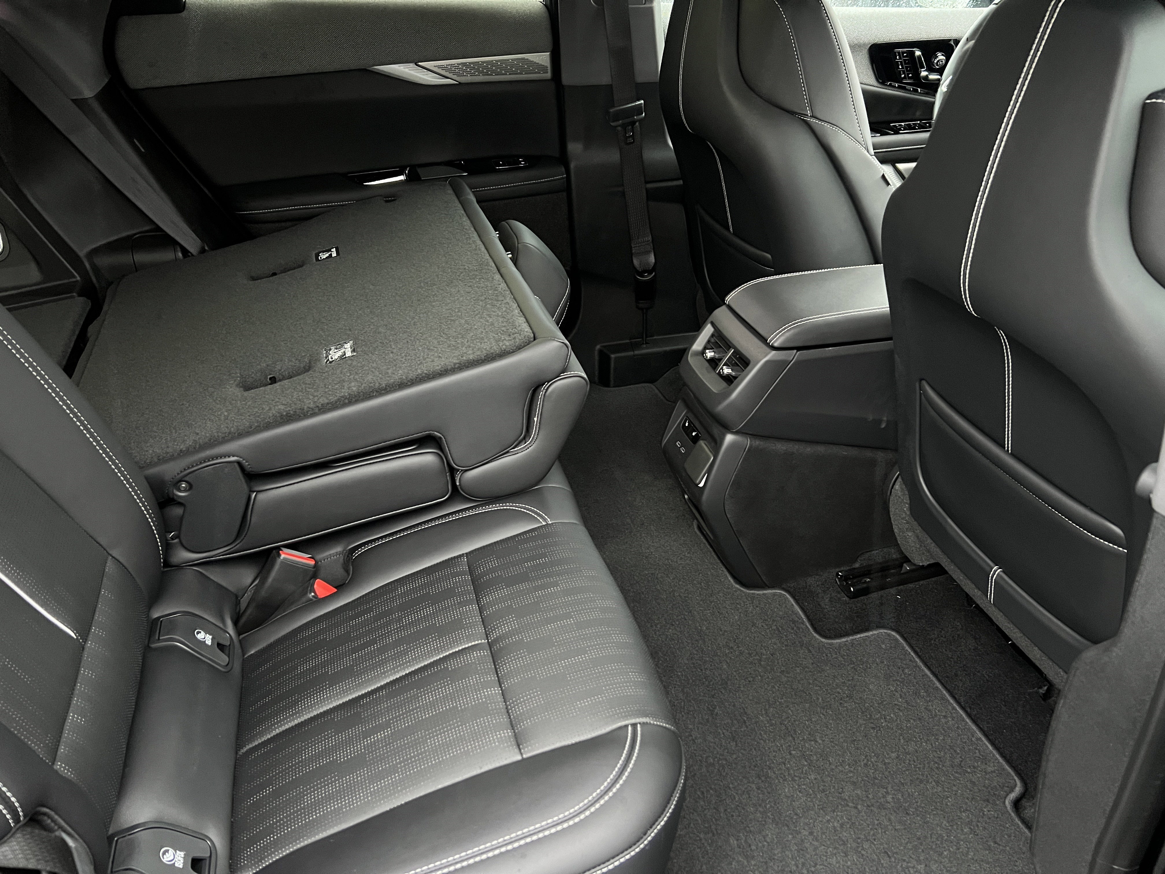 New 2025 Cadillac Optiq Sport 2 image 22