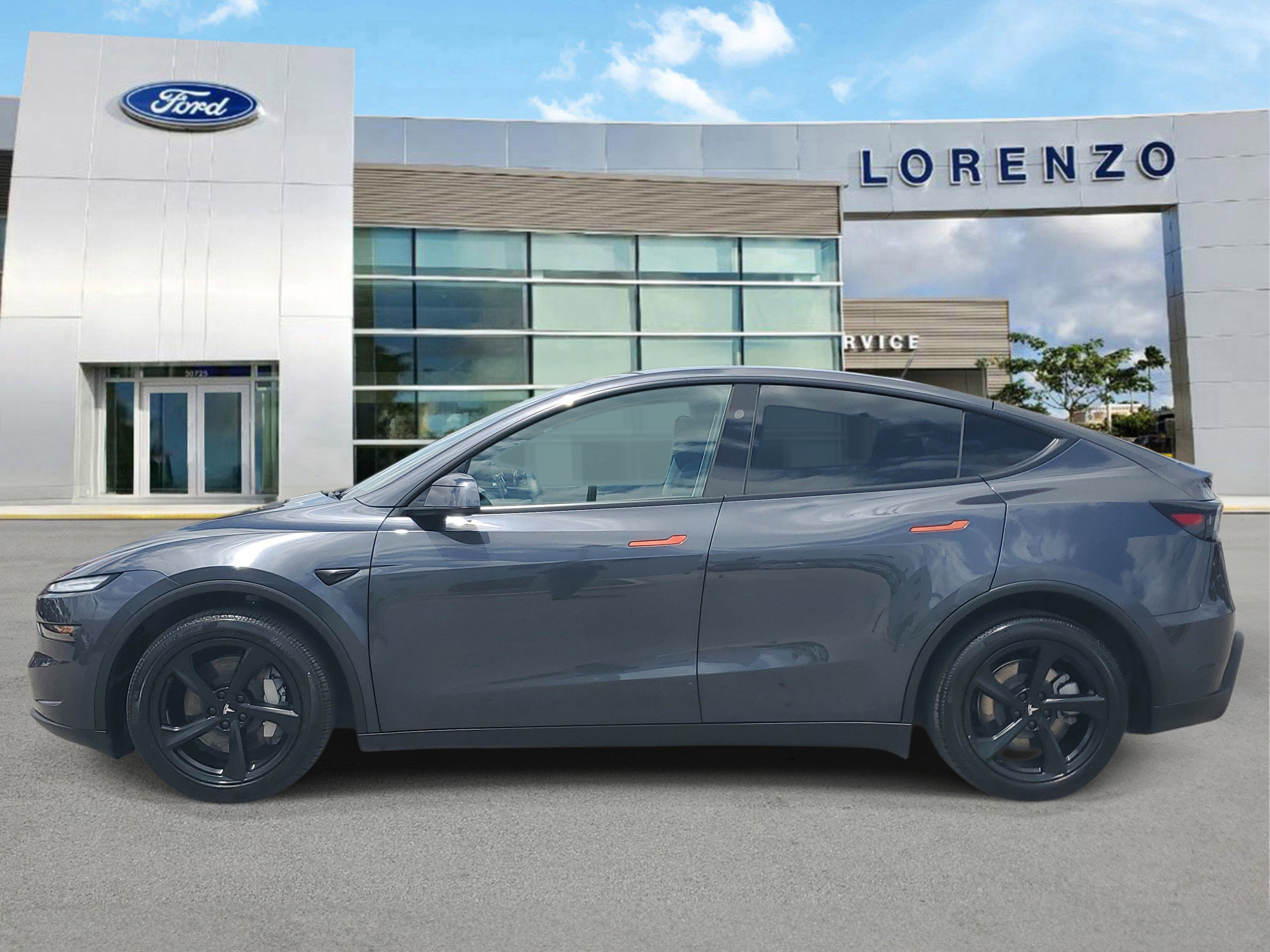 Used 2026 Tesla Model Y Long Range image 8