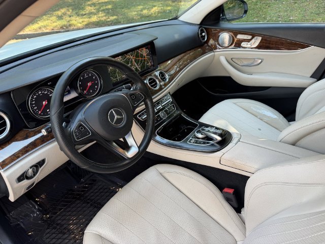 Used 2018 Mercedes-Benz E 300 4MATIC image 14
