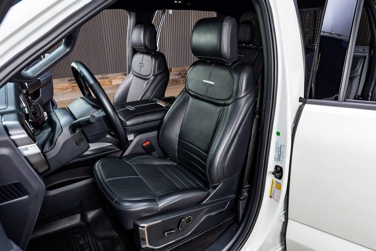 Used 2025 Ford F150 Platinum AWD/4WD image 30