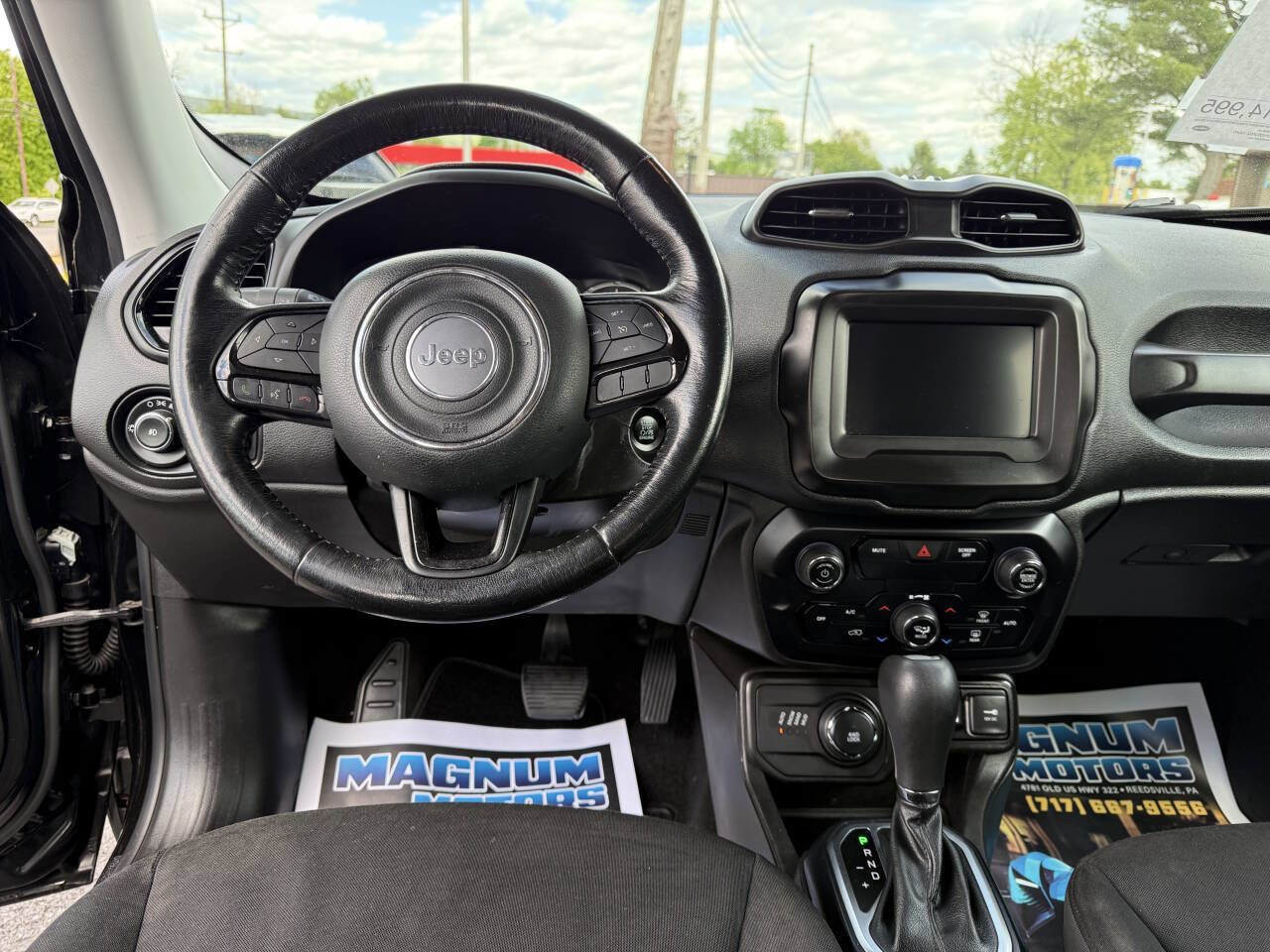 Used 2020 Jeep Renegade Altitude AWD/4WD image 13
