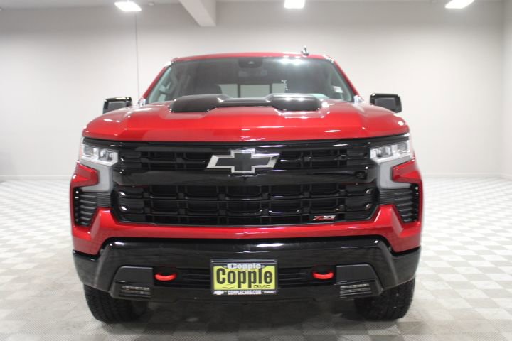 Used 2025 Chevrolet Silverado 1500 LT Trail Boss w/ Convenience Package II AWD/4WD image 5