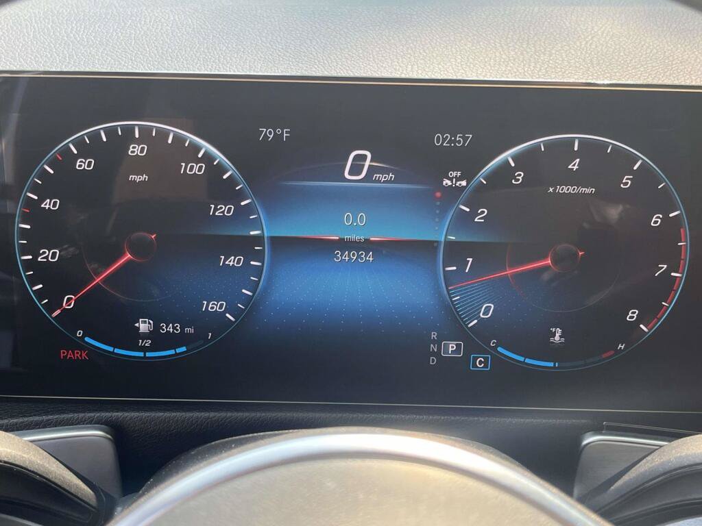 Certified 2023 Mercedes-Benz GLB 250 4MATIC image 3