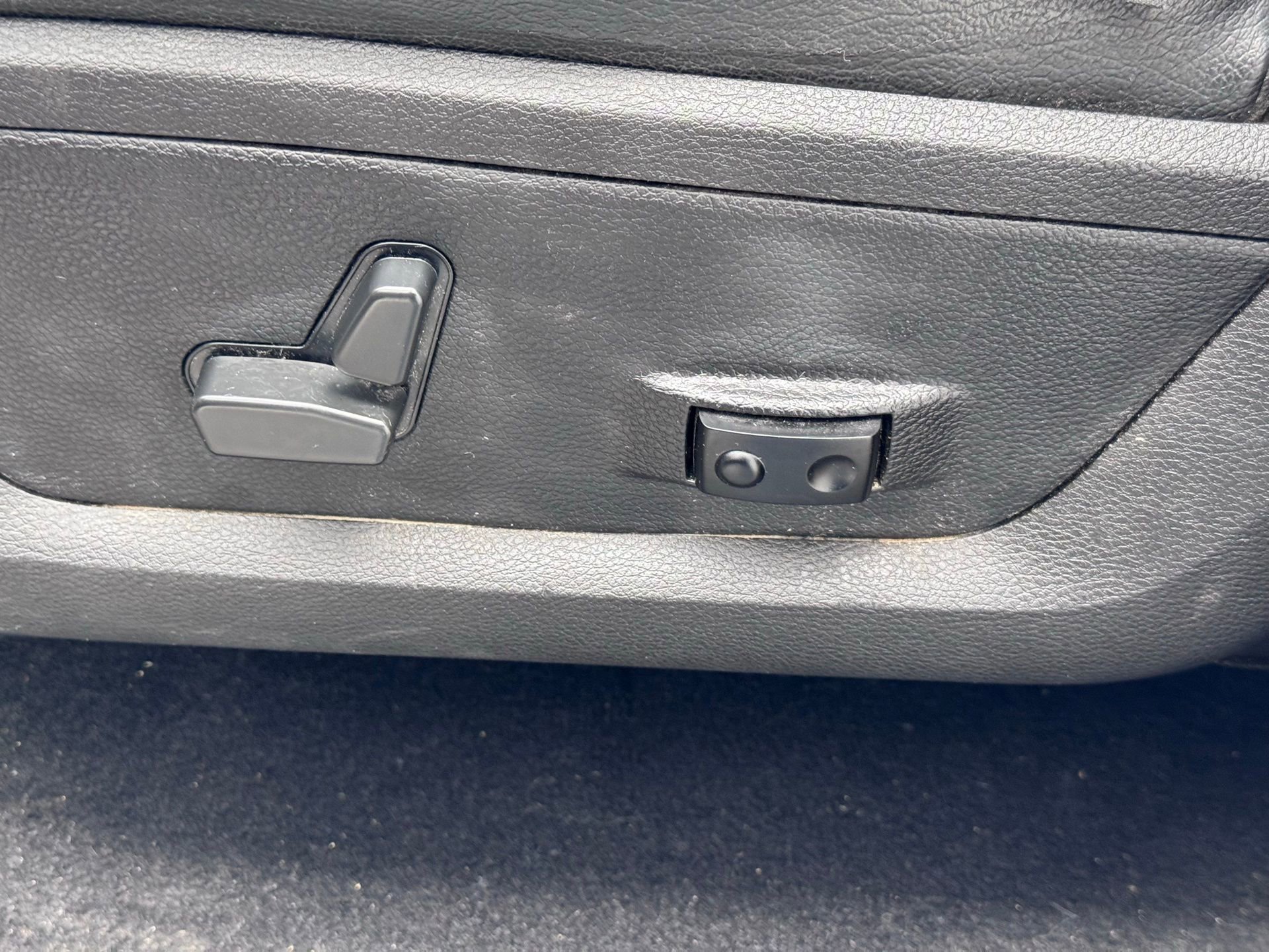 Used 2021 RAM 1500 Classic Warlock image 24