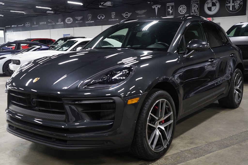 Used 2023 Porsche Macan S AWD/4WD image 1