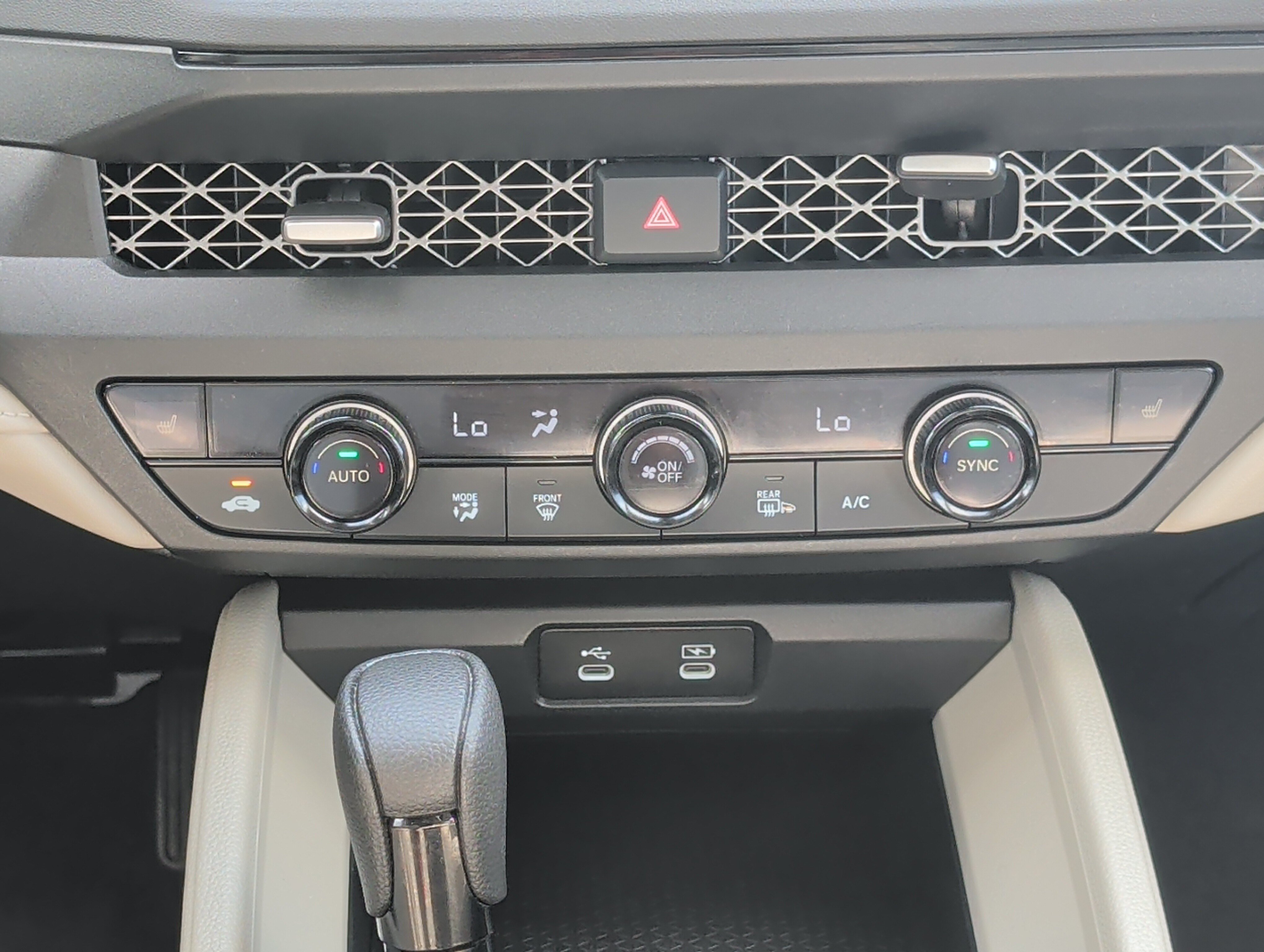 Certified 2024 Honda Accord EX image 25