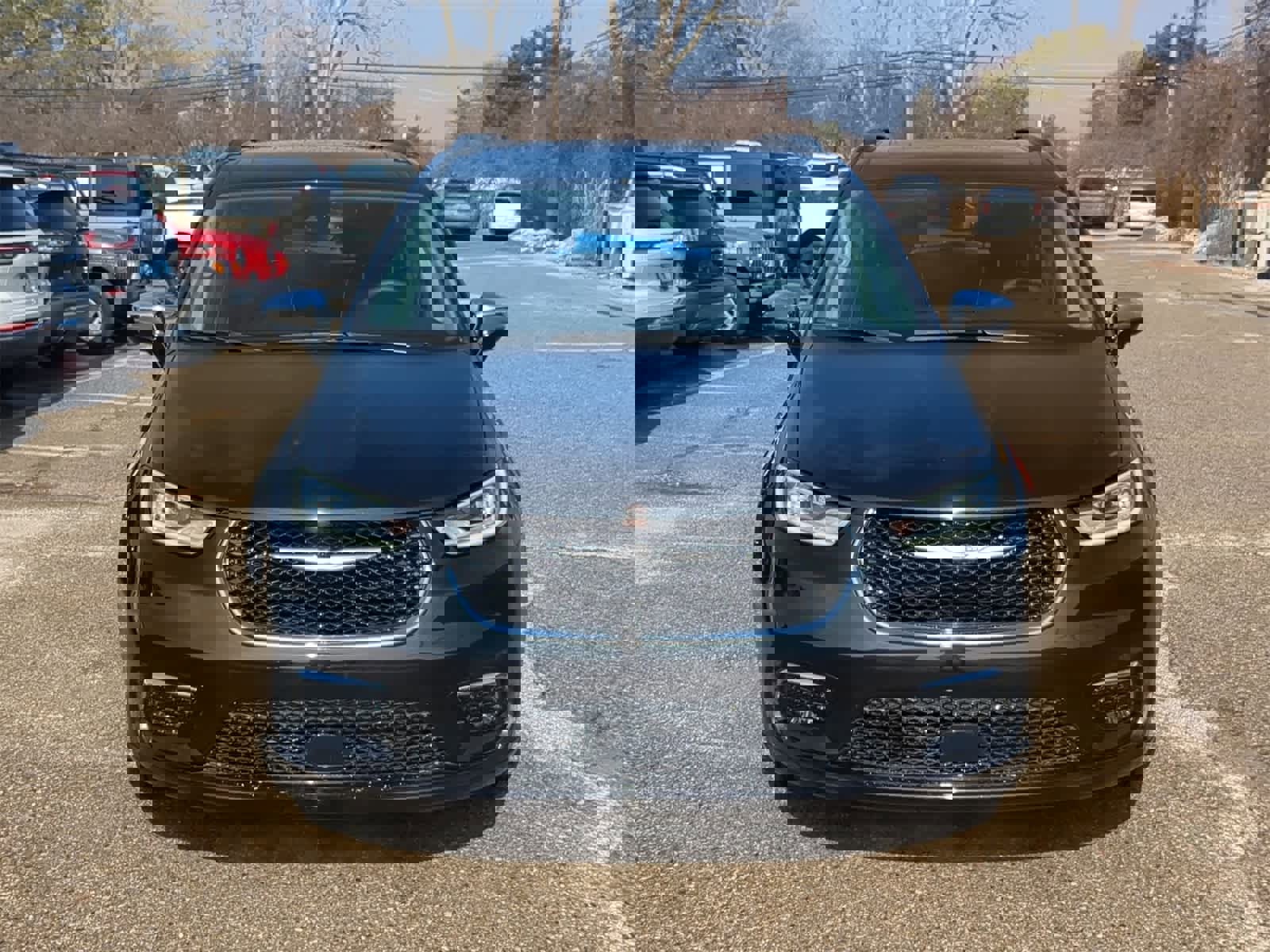 Used 2023 Chrysler Pacifica Limited image 17