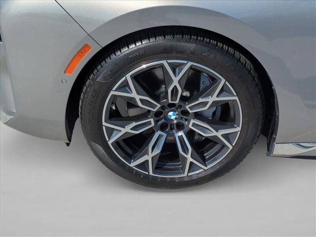 Used 2025 BMW i7 xDrive60 RWD image 26