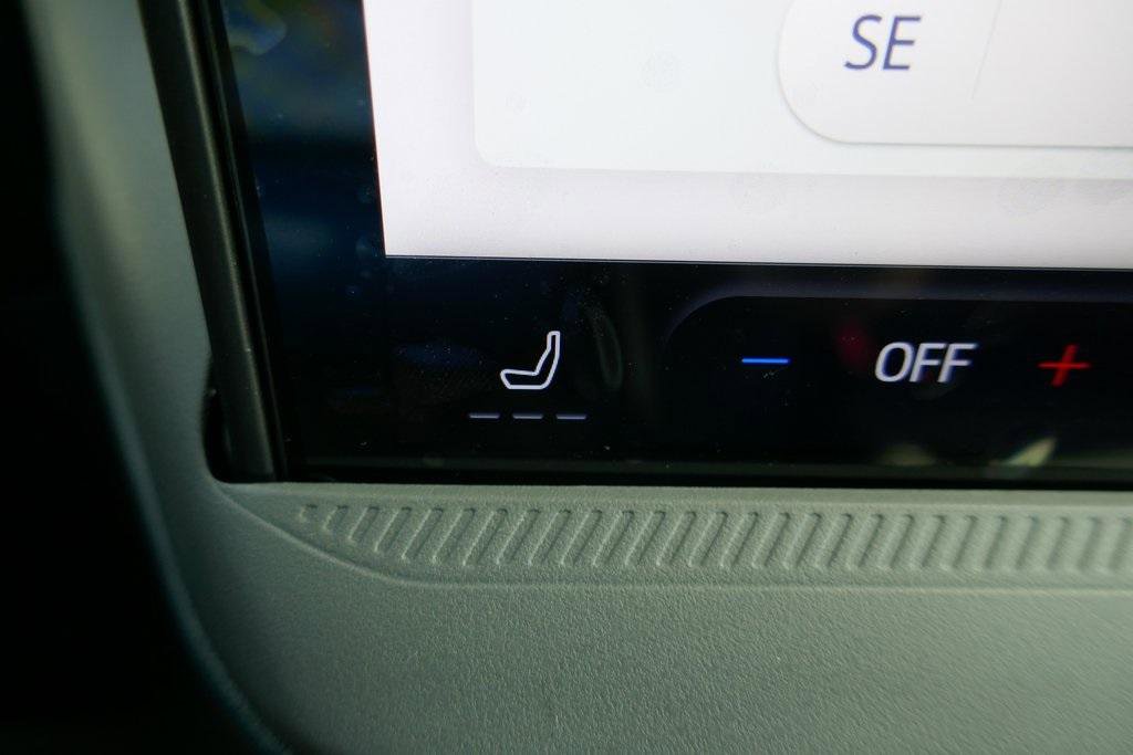 New 2025 Ford Maverick Lariat w/ Black Appearance Package image 20