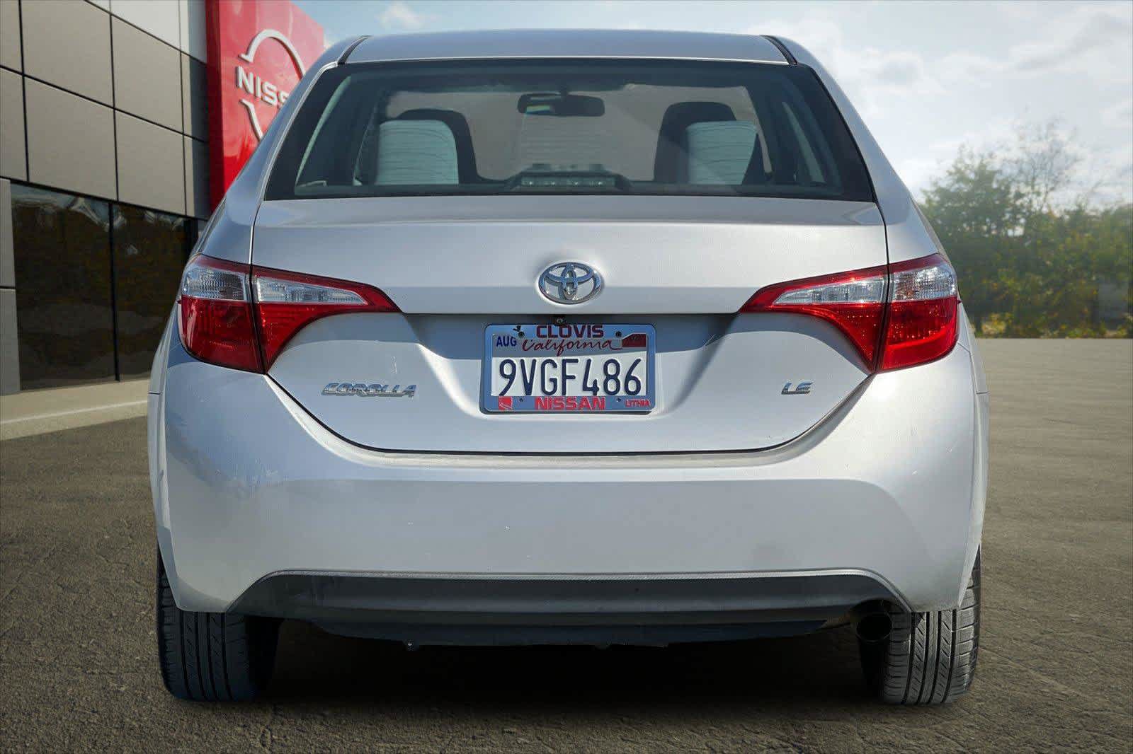 Used 2016 Toyota Corolla LE FWD image 8